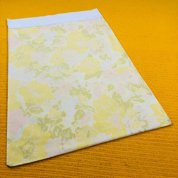 Vintage 70s TRUPREST Green Blush Pink Floral Pillowcase PAIR: White Lace Trim - Picture 4 of 11